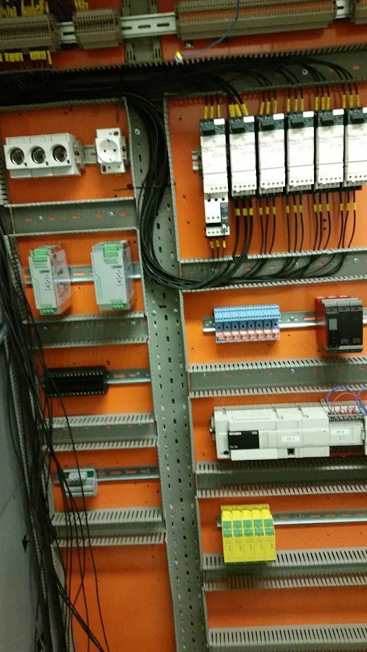 Apparatskåp till värmecentral, Härnösand (2016)
